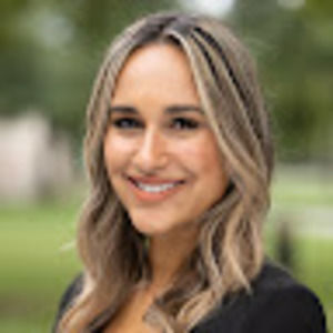 Meet your Posher, Alexandra